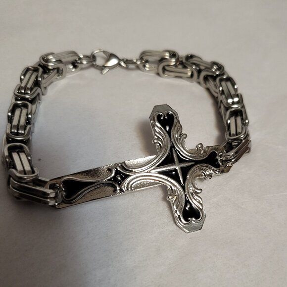 NWT MENS STAINLESS STEEL CROSS BRACELET - Picture 2 of 5